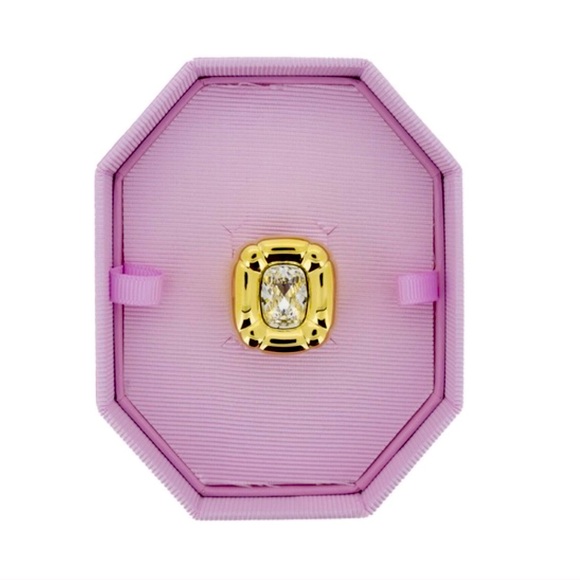 NWT Swarovski Crystal Cushion Cut Oversized Cocktail Ring - Picture 1 of 11